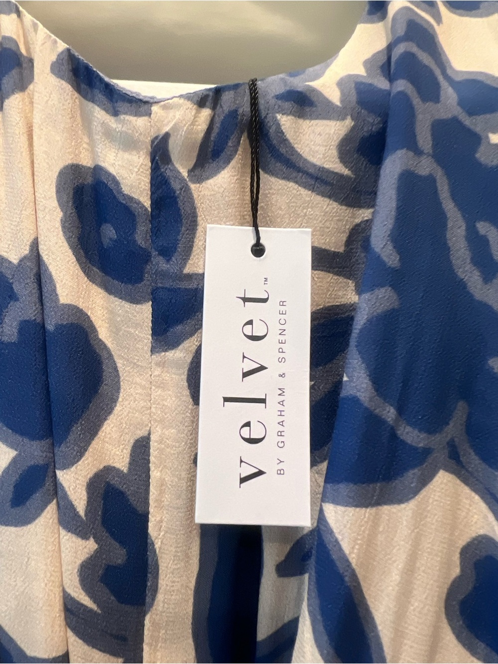 Velvet by Graham & Spencer Nevine Dress - Picture 5 of 6